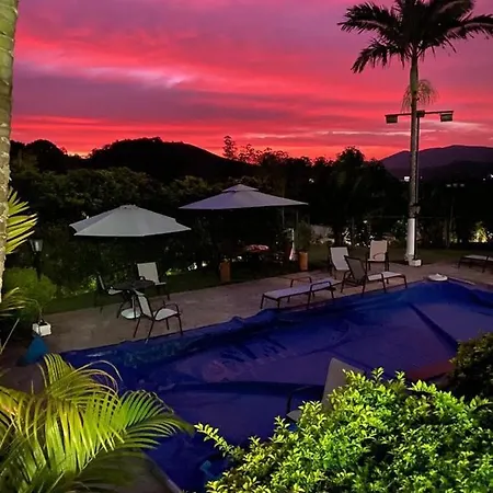 Casa De Campo, Com Quadra De Beach Tennis, Volei E Fut Volei Proxima A Sp!! Santana de Parnaíba Exterior photo