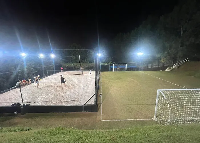 Casa De Campo, Com Quadra De Beach Tennis, Volei E Fut Volei Proxima A Sp!!